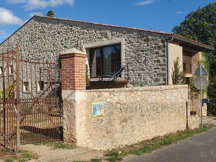 Location de vacances pour 3 personnes, avec Balcon et Jardin à Assignan