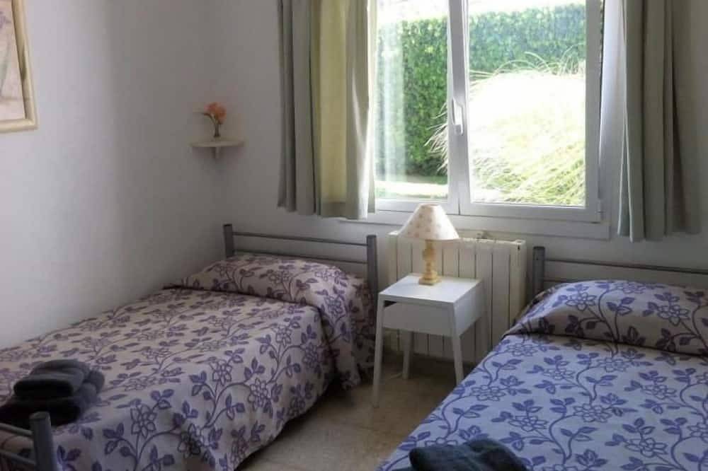 La Tortuga is a delightful Menorcan villa in S'Algar, Sant Lluís