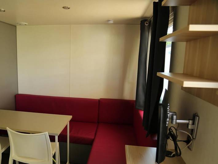 Mobil home pour 2 personnes, avec bassin pour enfant au Cap d'Agde - 3