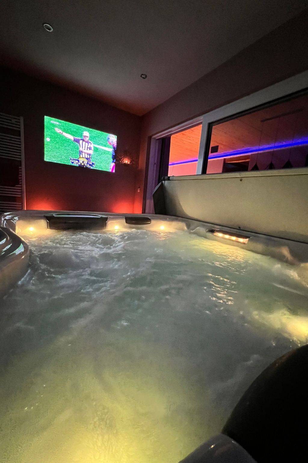 Ganze Wohnung, Elegante Ferienwohnung in Hollnich mit Garten in Habscheid, Eifelkreis Bitburg-Prüm