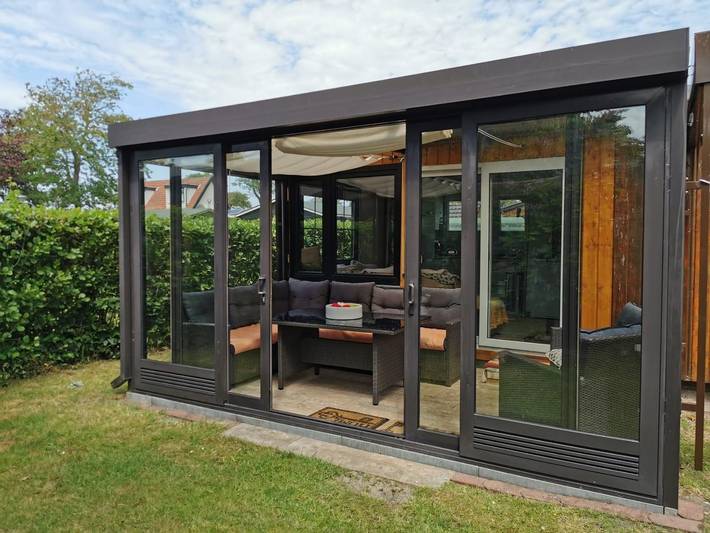 Ferienhaus für 4 Personen, mit Terrasse und Garten in Sint Maartensvlotbrug