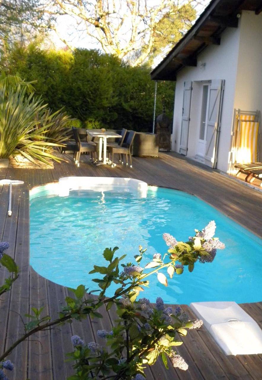 Villa Mogador Piscine et Balnéo in Andernos-les-Bains, Région d'Arcachon