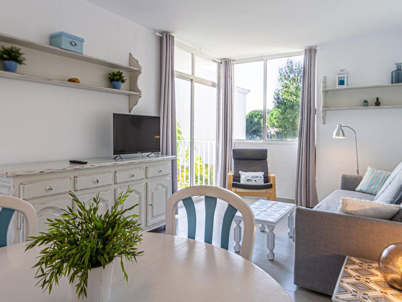 Ganze Ferienwohnung, Ferienwohnung für 4 Personen mit Meerblick in Sant Pol de Mar, Costa del Maresme