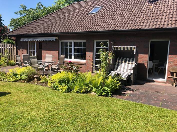 Ferienhaus für 6 Personen, mit Terrasse und Garten in Jever