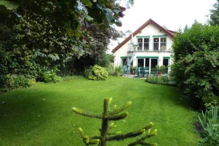 Ferienwohnung für 3 Personen, mit Balkon und Garten