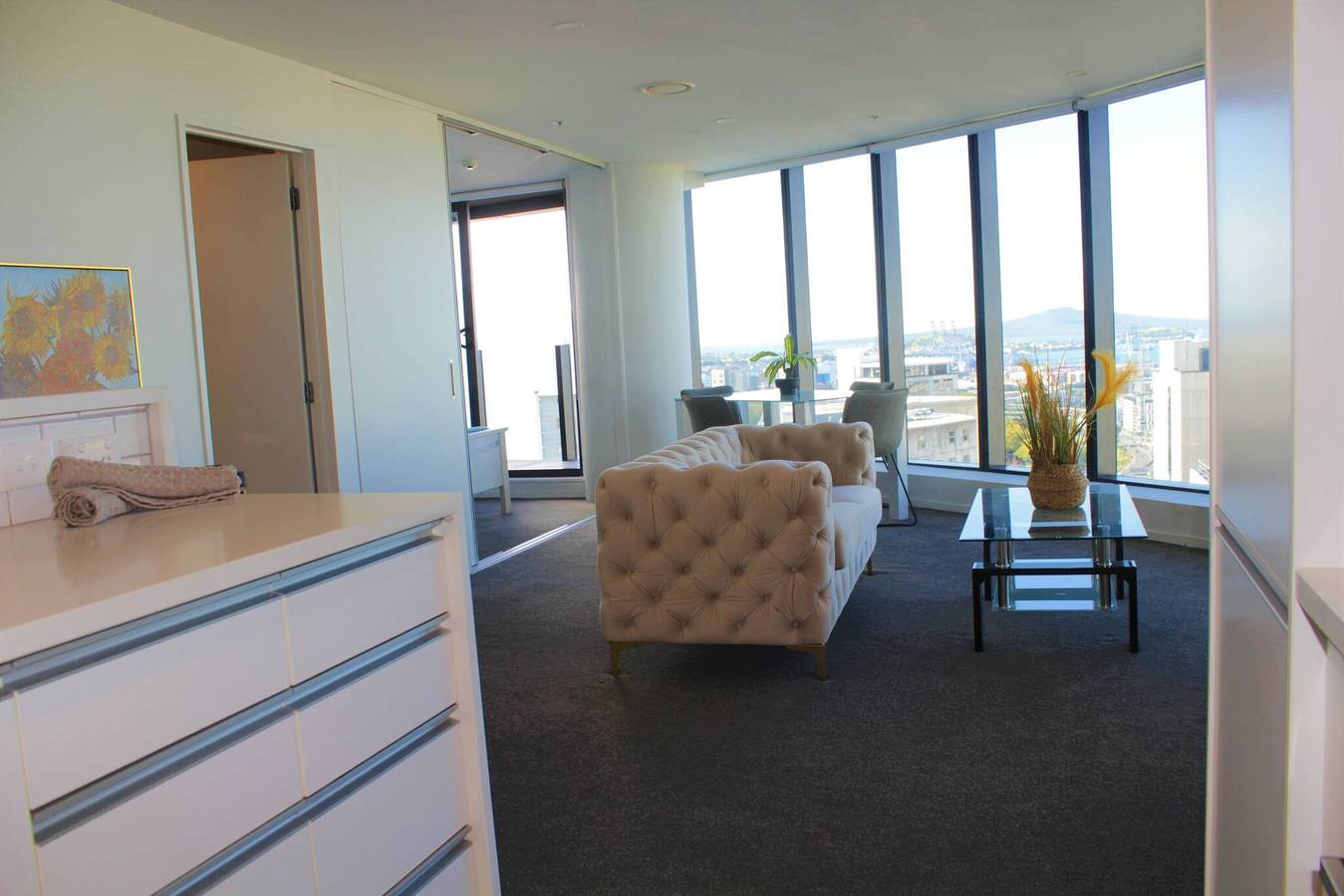 Ganze Wohnung, Sonnig, geräumig und herrlicher Meerblick! in Auckland, Auckland Council