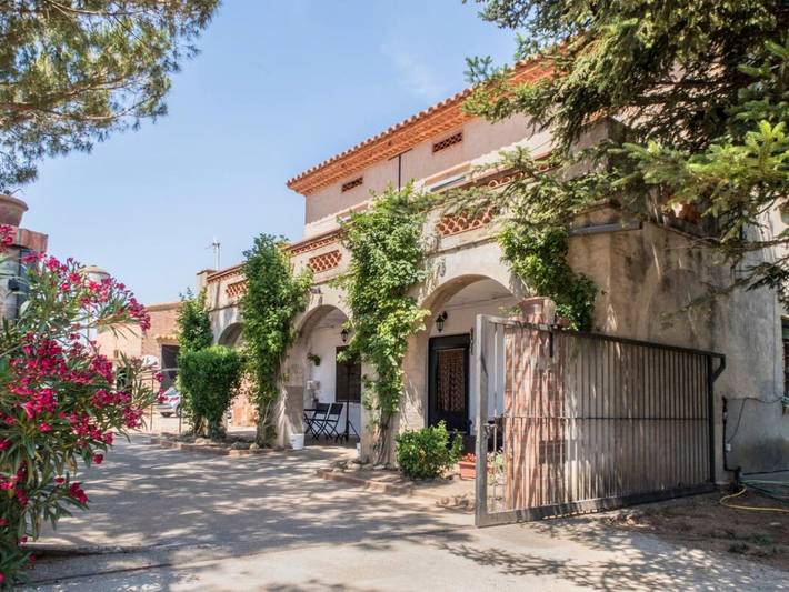 Casa rural para 8 personas, con Balcón/Terraza y Jardín en Viladamat