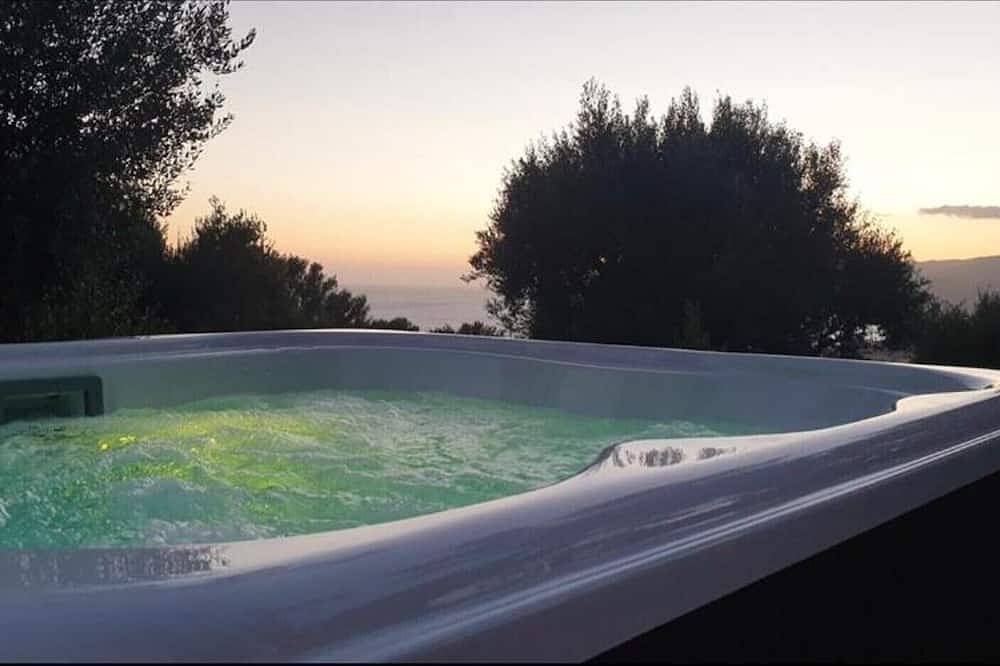 Apartamento entero, Apartment Cilento Ascea with swimming pool Casolare Centoulivi in Ascea, Cilento