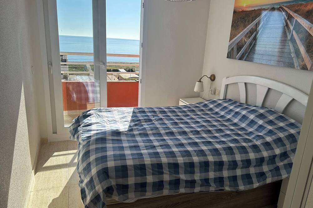 Geheel appartement, Cozy Appartement Tavernes de la Valldigna 4p in Ieper, West-Vlaanderen