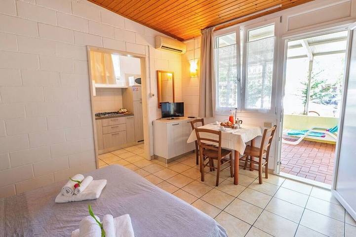 Bungalow für 3 Personen, mit Garten und Pool in Rosolina Mare - 3