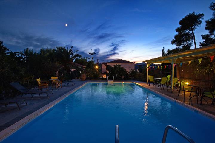 Ferienhaus für 5 Personen, mit Balkon und Terrasse sowie Garten und Pool auf Alonissos