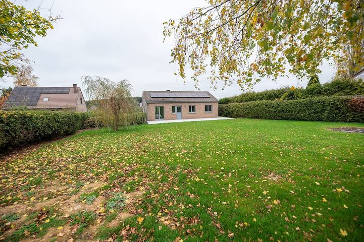 Vakantiehuis voor 8 personen, with tuin and sauna as well as terras in Theux
