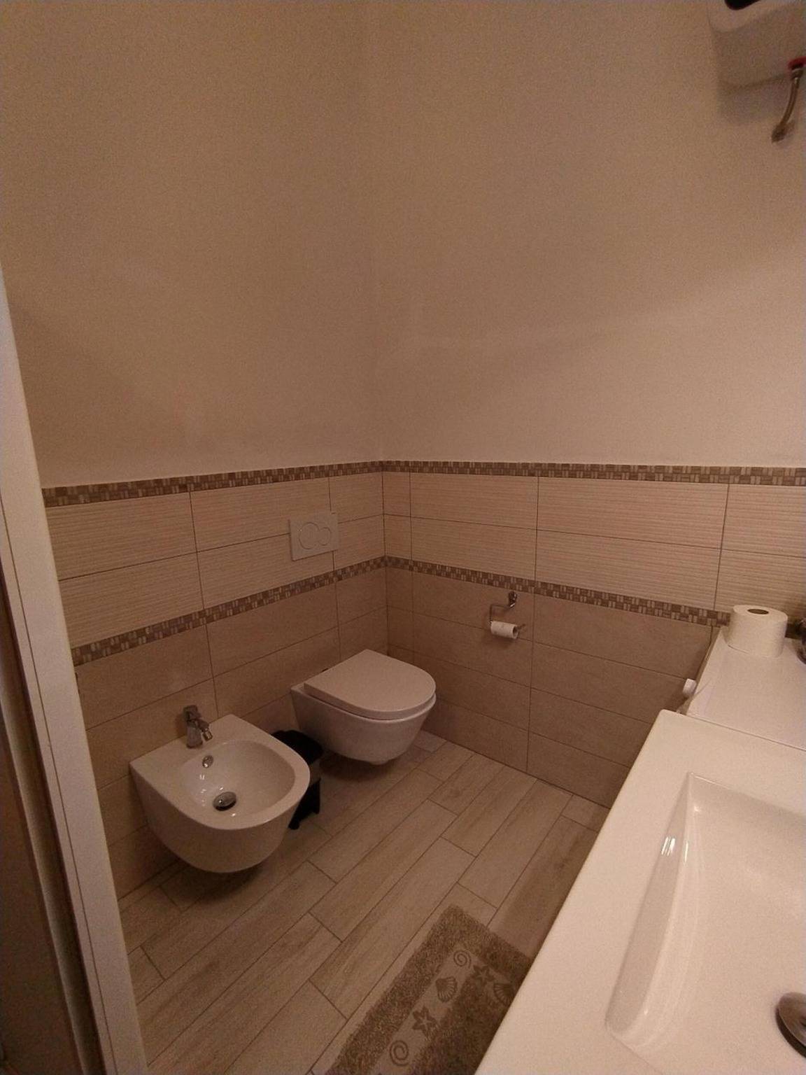 Appartamento intero, Appartamento 'Da Miky Monolocale' con vista montagna, Wi-Fi e aria condizionata in Teulada, Cagliari e Dintorni