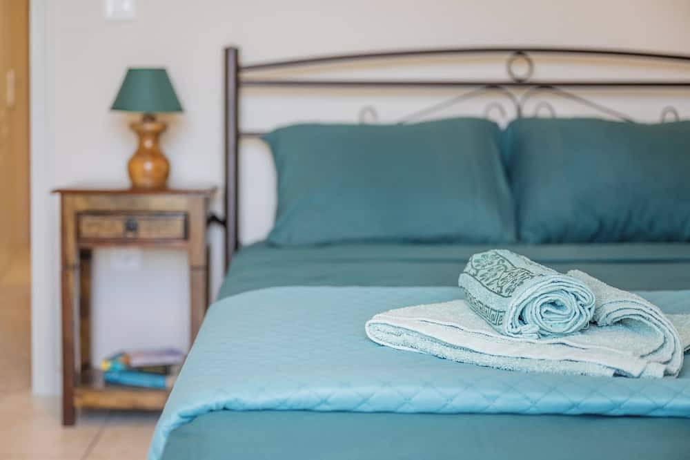 Entire apartment, Apaggio di Argostoli Ιι private parking & sea view in Lassi, Argostoli