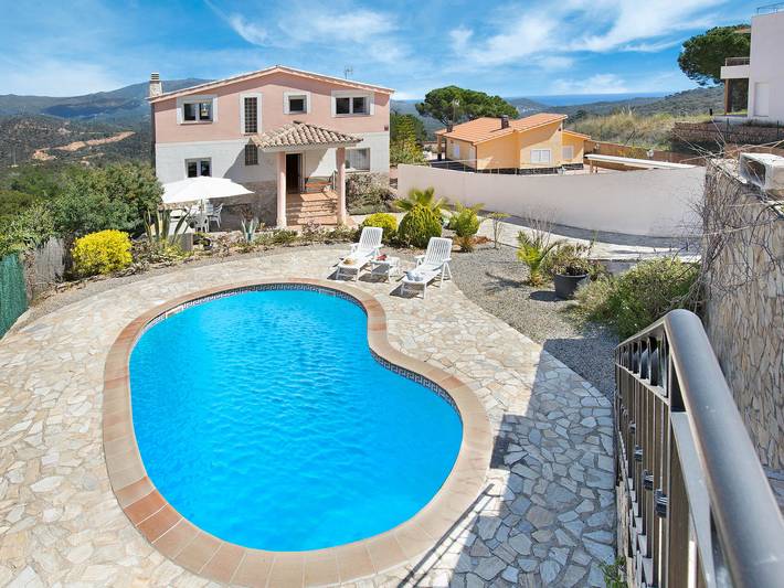 Casa rural para 10 personas, con jardín en Lloret de Mar - 2