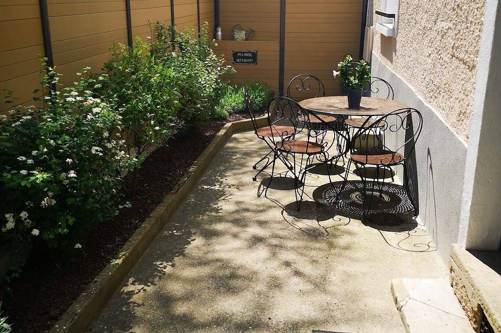 Ganze Wohnung, Aliénor-Apartment-Familie-Terrasse-Ensuite Bad in Fontainebleau, Seine-et-Marne