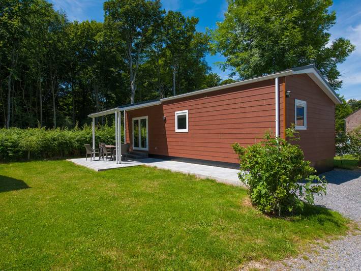 Location de vacances pour 4 personnes, avec piscine et jardin dans Rémersdael