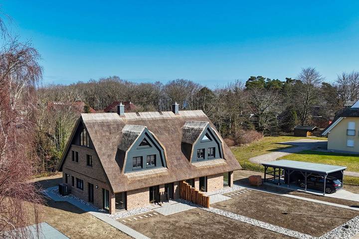 Ferienhaus für 8 Personen, mit Ausblick und Garten sowie Sauna