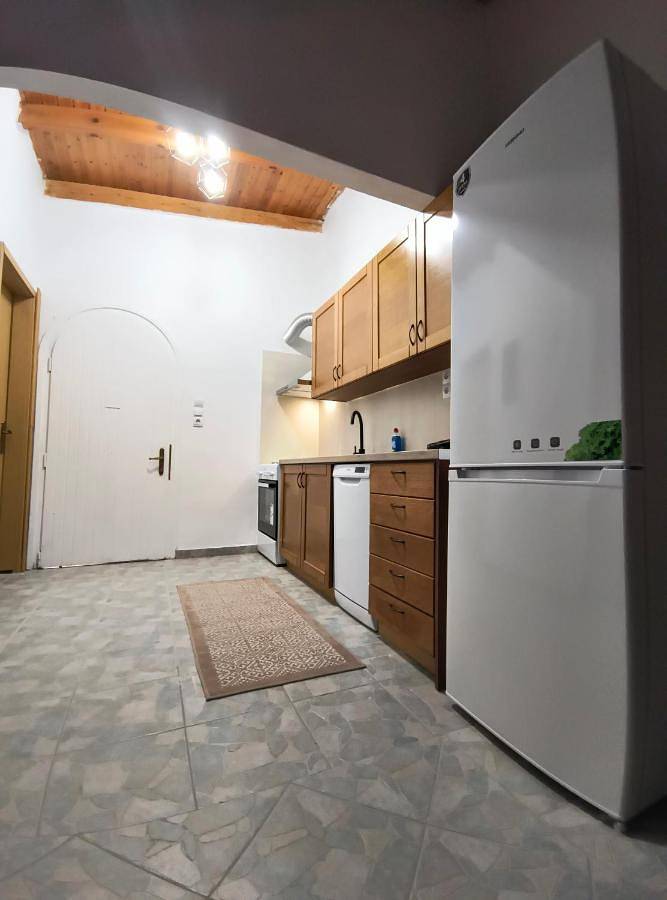 Location de vacances pour 9 personnes, avec jardin et terrasse dans Érétrie - 4