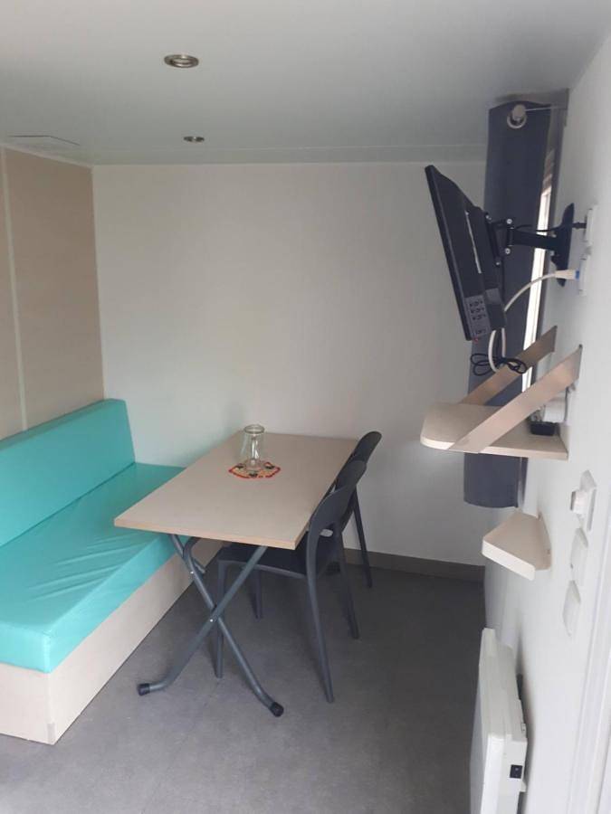 Camping pour 4 personnes, avec vue ainsi que jardin et terrasse dans Seine-et-Marne - 4