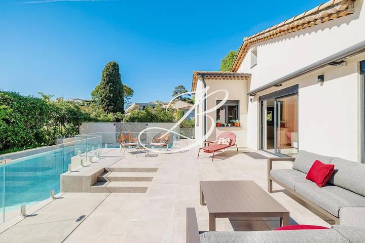 Villa voor 10 personen, met zwembad en tuin, met huisdier in Cannes