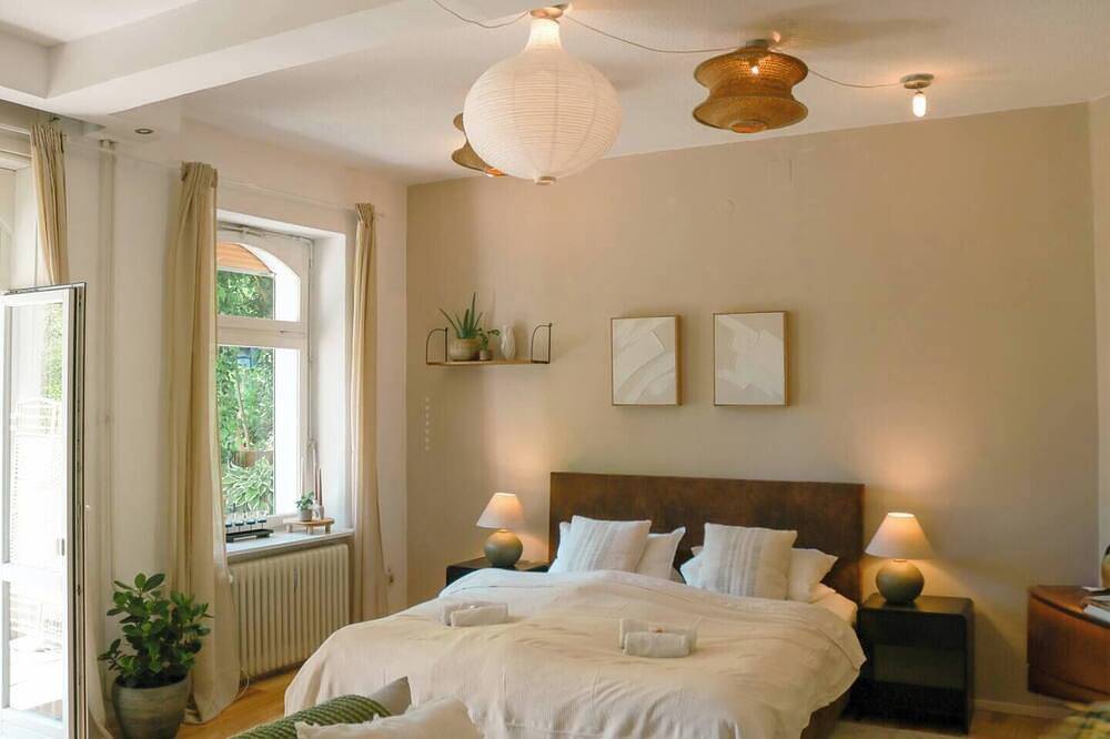Ganze Wohnung, Karlsaue - Big-Size Bed Gartenwohnung in Bad Wilhelmshöhe, Kassel