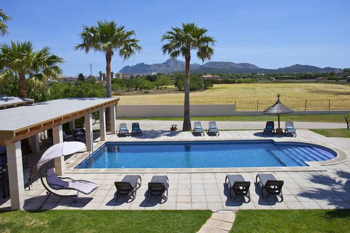 Villa für 12 Personen, mit Balkon und Garten, kinderfreundlich in Alcúdia - 2