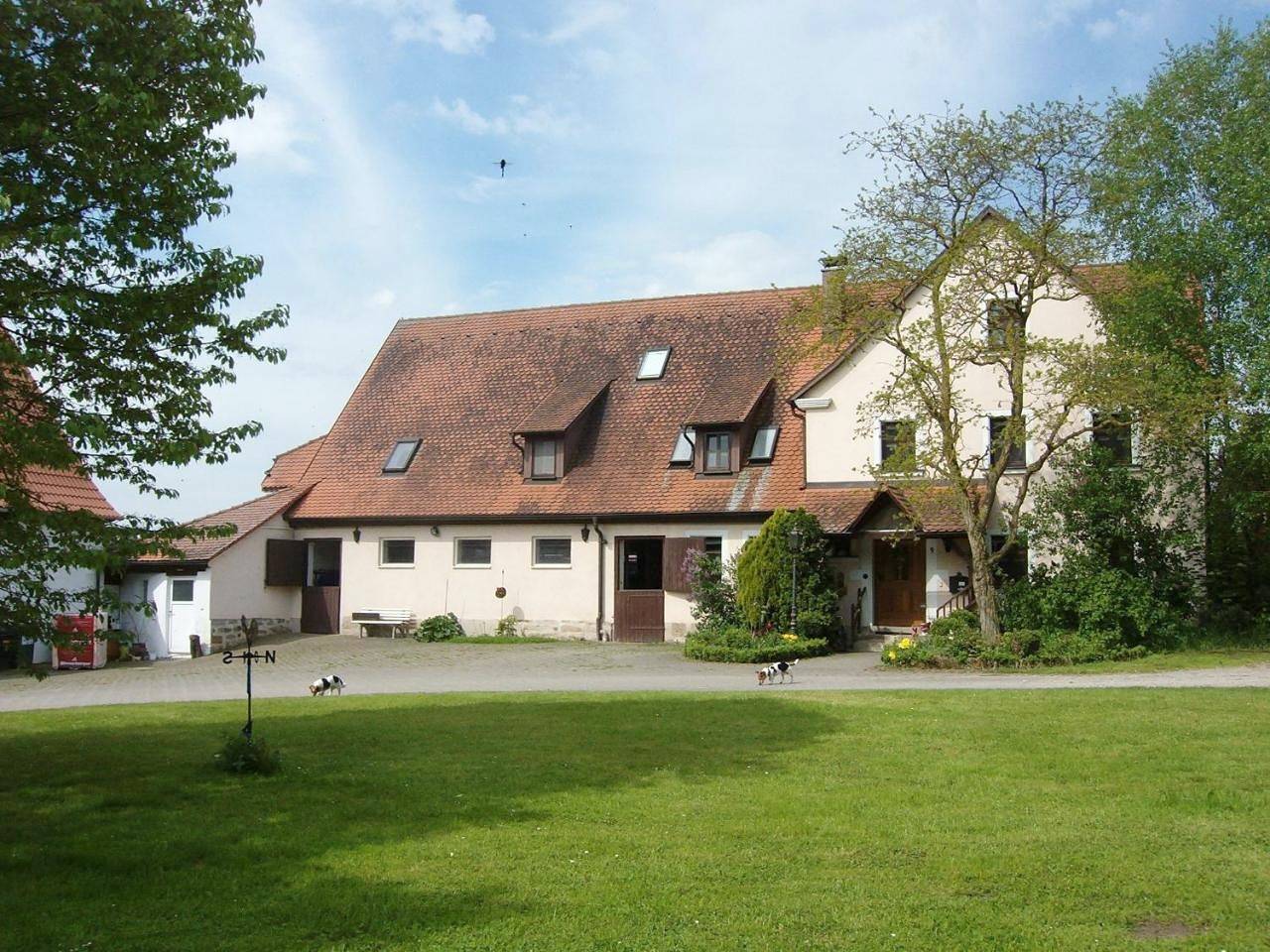 Ganze Wohnung, Three-Bedroom Apartment in Schillingsfürst, Romantische Straße