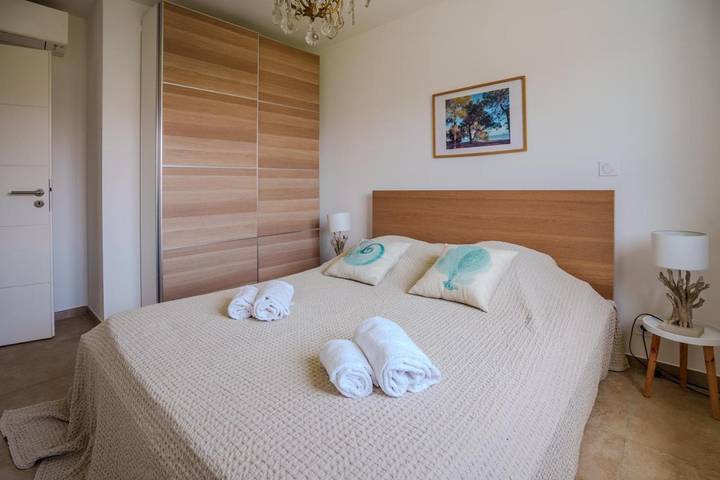 Location de vacances pour 8 personnes, avec jardin ainsi que piscine et bassin pour enfant, animaux acceptés dans Morta - 3