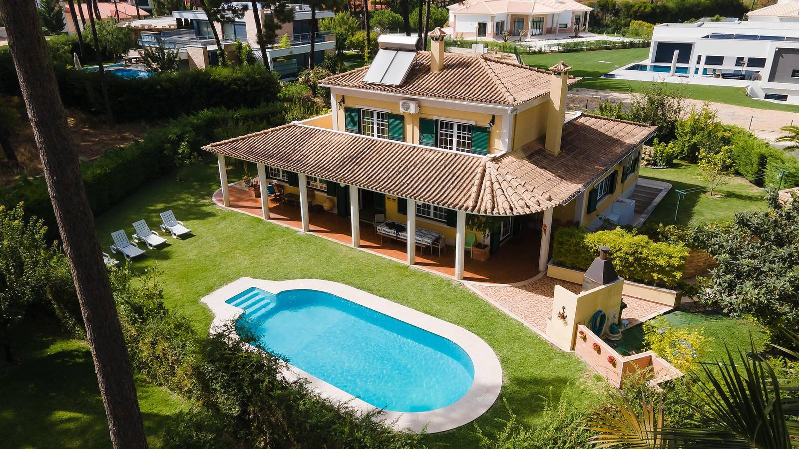 Villa para 10 pessoas com varanda in Aroeira, Charneca de Caparica e Sobreda