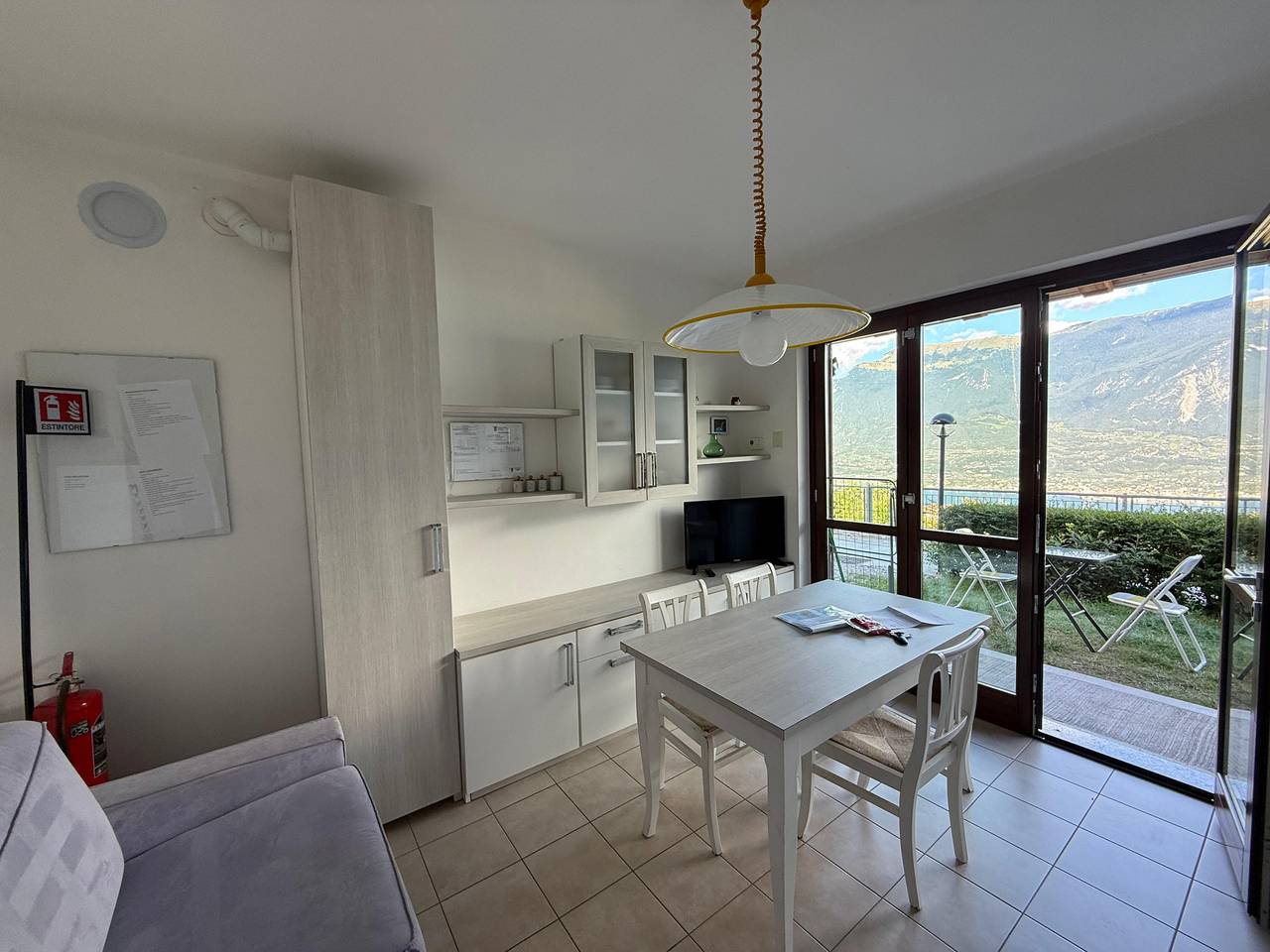 Ganze Wohnung, La Quiete 30 Lake view Apartment in Pieve, Tremosine