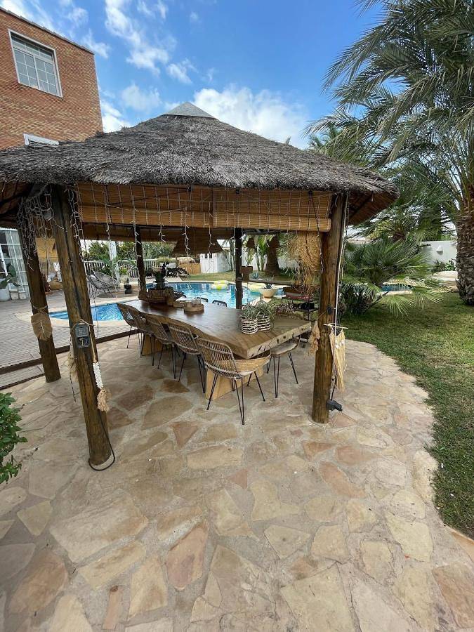 Casa rural para 14 personas, con piscina además de jardín y vistas en Campo de Turia - 3