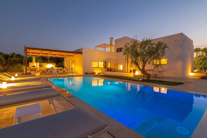 Location de vacances pour 10 personnes, avec jardin et jacuzzi à Carovigno - 3