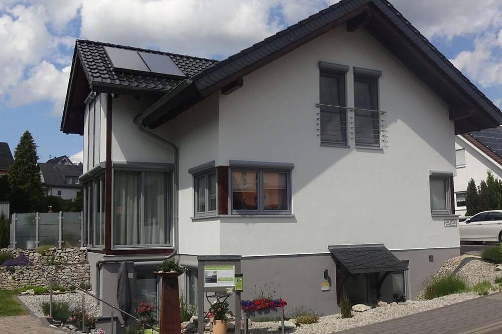 Ganze Wohnung, Fewo Webers Feriendomizil - Appartement/Fewo, Bad, Wc, 1 Schlafraum in Emmelshausen, Hunsrück