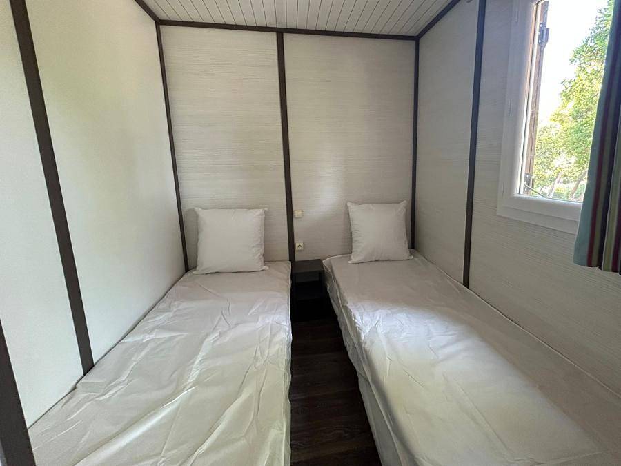 Camping Le Parc des Chênes - Chalet 6 personen - Klimatisiertes Chalet 3 Zimmer in La Croix-Valmer, Draguignan Region