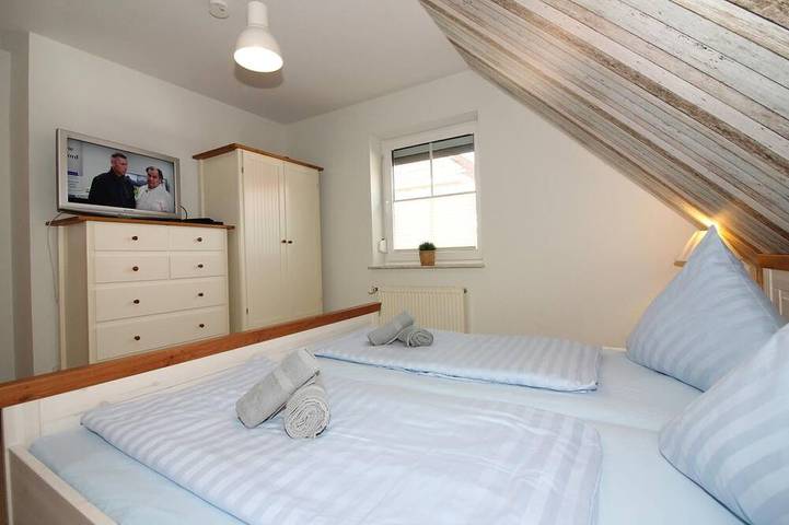 Ferienhaus für 6 Personen, mit Sauna und Garten sowie Pool in Butjadingen - 3