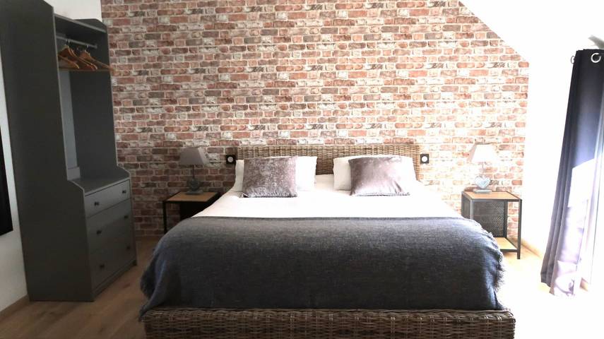 Location de vacances pour 2 personnes, avec jacuzzi et jardin à Mont-Dol