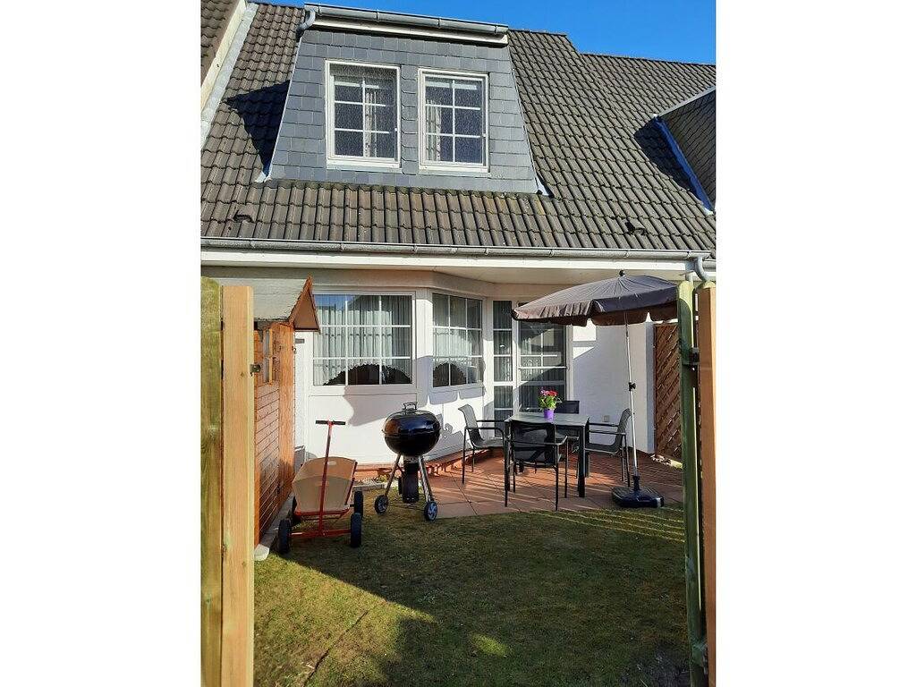 Ferienhaus in Cuxhaven mit Schwimmbecken in Döse, Cuxhaven