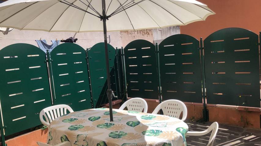 Ferienwohnung für 5 Personen, mit Terrasse in Marina di Campo - 2