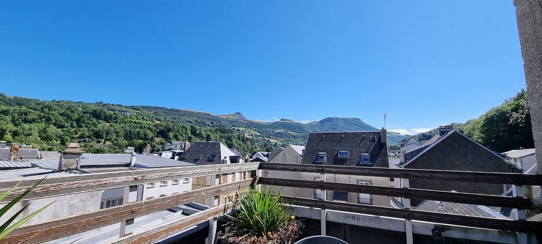 Gîte pour 6 personnes, avec terrasse à La Bourboule - 2