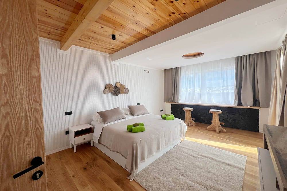 Cueva del sol in Tahiche, Teguise