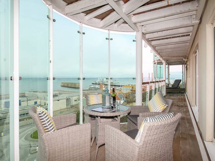Ferienwohnung für 4 Personen, mit Pool und Balkon - 1