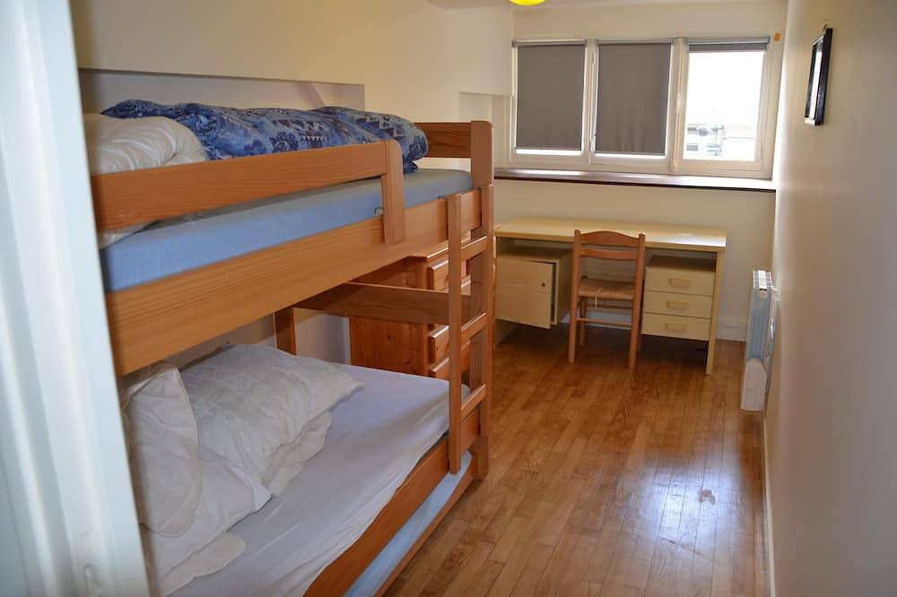 Appartement entier, Appartement Duplex à proximité de la plage et du golf. Wifi gratuit. in Saint-Cast-le-Guildo, Région de Dinan