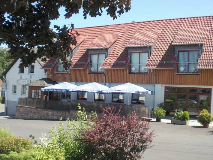 Hotel für 3 Personen, mit Terrasse und Garten sowie Ausblick in Fulda