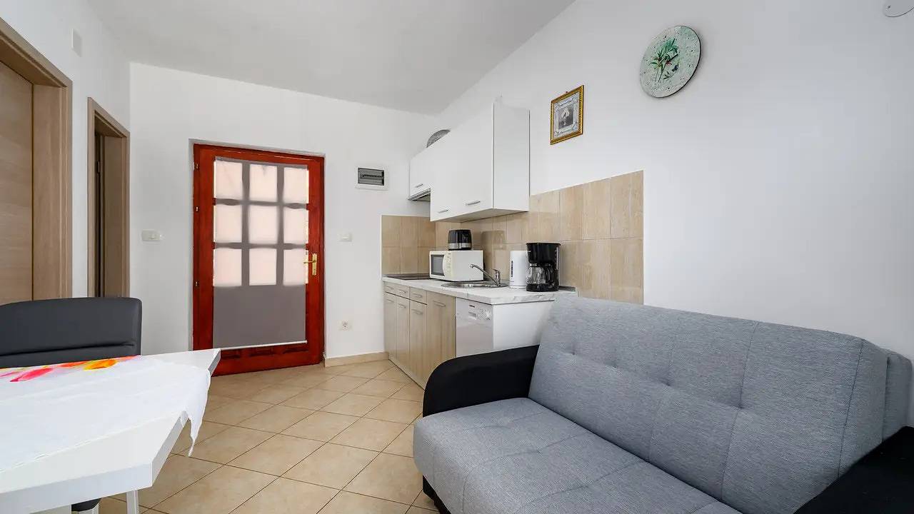 Ganze Ferienwohnung, Ferienwohnung für 3 Personen (32 m²) in Drenje in Raša, Ostküste Istrien
