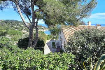 Cottage pour 4 personnes, avec terrasse et jardin, animaux acceptés dans l'Escalet