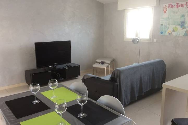 Gîte pour 4 personnes, avec Terrasse à Saint-André-de-la-Roche