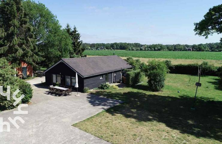 Boerderij voor 10 personen, with terras and tuin as well as whirlpool, met huisdier in de Achterhoek