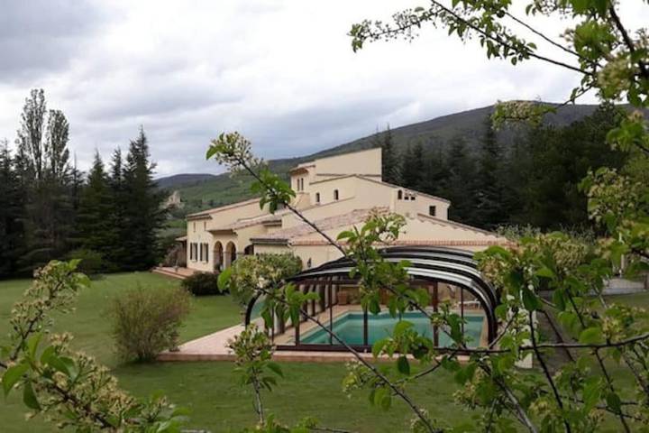 Maison de vacances pour 15 personnes, avec piscine et jardin