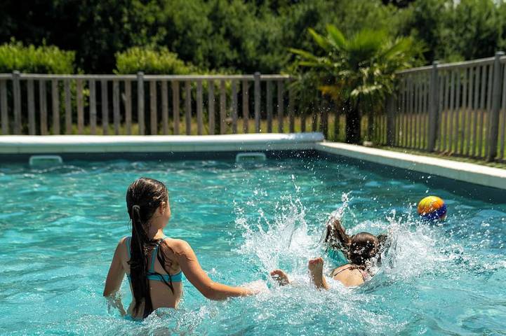Gîte pour 98 personnes à Chassenard - 2